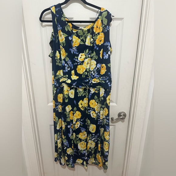 Perceptions navy dress with yellow floral print 3X NWT - Picture 1 of 5